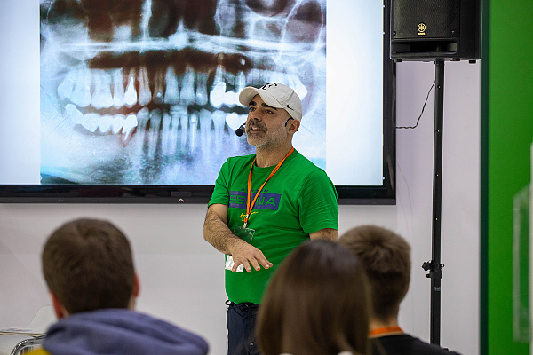 Дентал Салон 2022_27.jpg