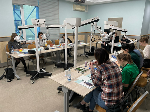 Реставрации фронтальных зубов2.jpeg